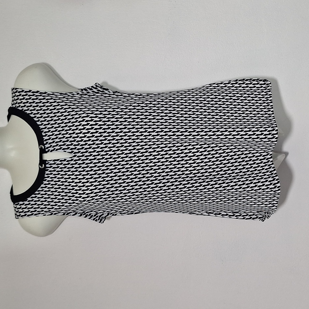 White House Black Market Black and White Tank Blouse Top